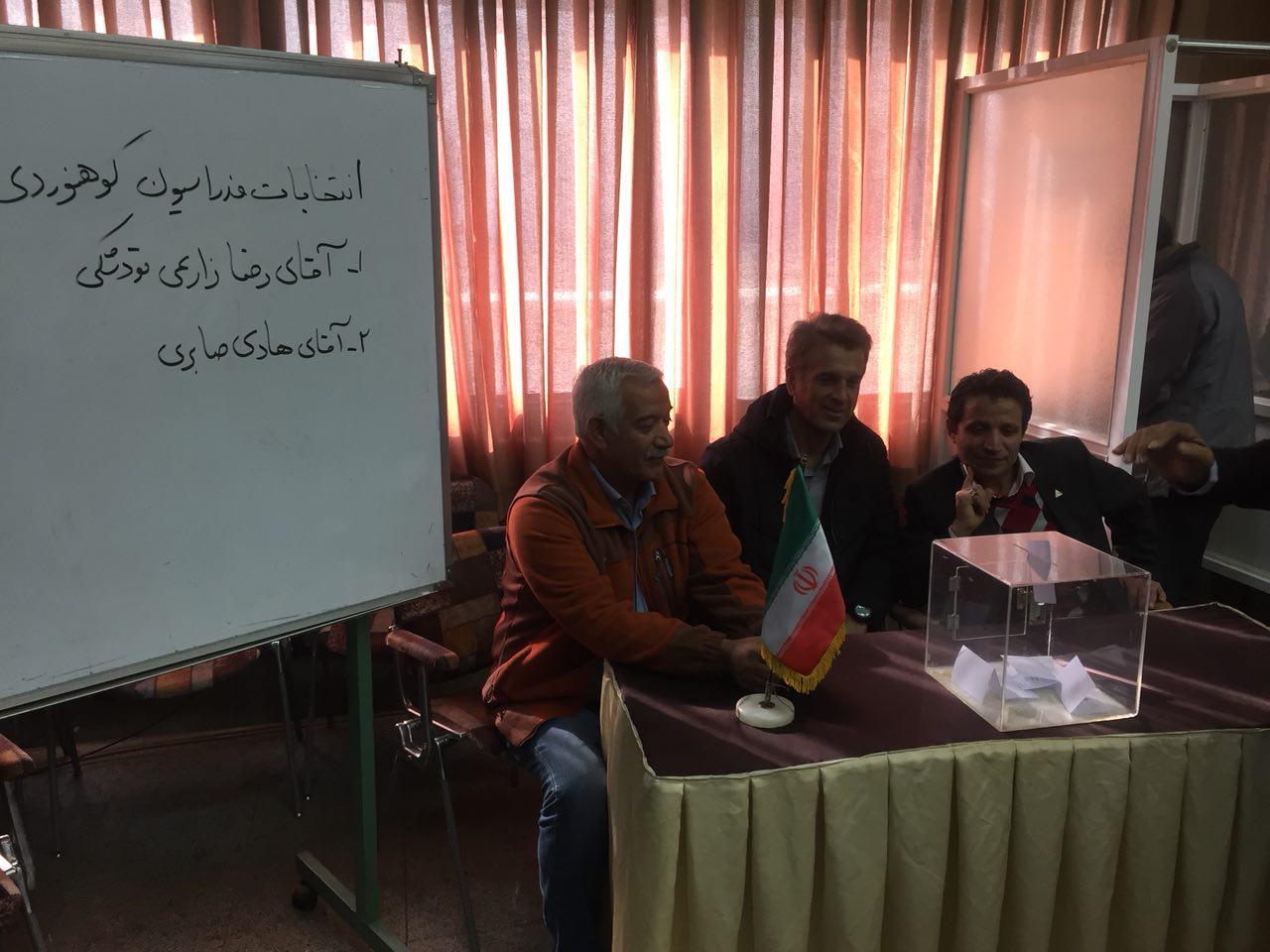 زارعی برای چهار سال دیگر رئیس فدراسیون کوه نوردی شد