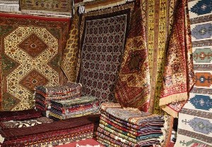 بازدید مسئولان از نمایشگاه توانمندی‌های روستایی شوش