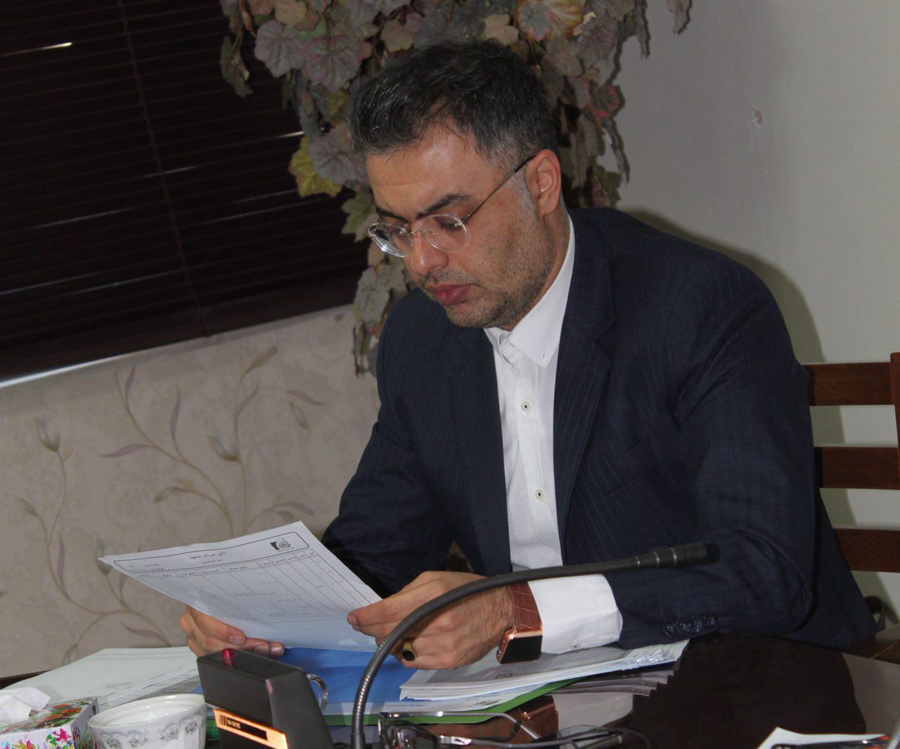 کشف 353 کیسه آرد به عنوان عرضه خارج از شبکه توزیع در روستای همت آباد
