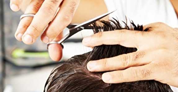 رواج پدیده&zwnj;های عجیب در آرایشگاه&zwnj;های مردانه؛از مانیکور تا بازار پر رونق فالگیری و جادوگرها!