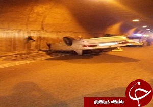 سه مصدوم در واژگونی خودرو