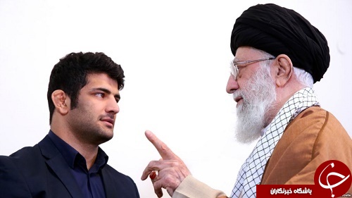 غافلگیری قهرمان از هدیه رهبر انقلاب/ هدف من طلای المپیک است +تصاویر غافلگیری قهرمان از هدیه رهبر انقلاب/ هدف من طلای المپیک است +تصاویر