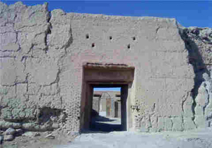 بخشی از قلعه تاریخی امامزاده بزم کتابخانه می شود