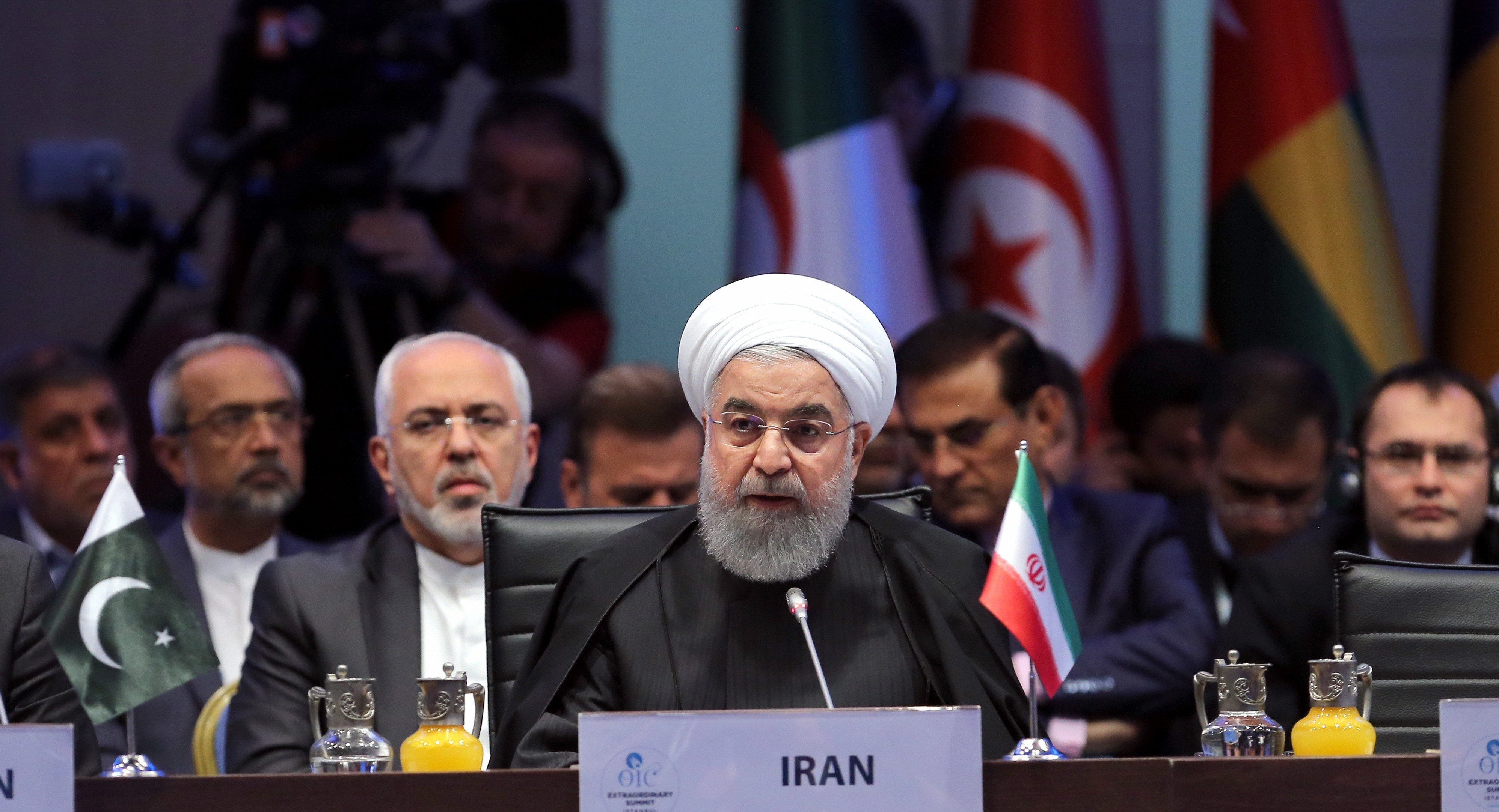 از پشت پرده قاچاق خودروهای لوکس تا لایحه استخدامی شهرداری ها از پشت پرده قاچاق خودروهای لوکس تا لایحه استخدامی شهرداری ها