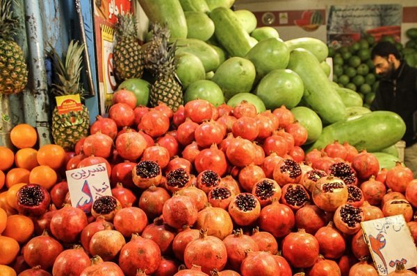 نظارت شدید بر بازار شب یلدا در همدان
