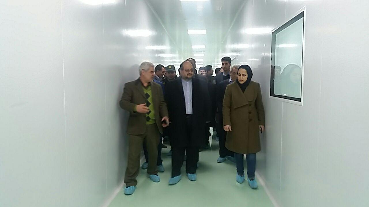 بازدید وزیر صنعت از کارخانه&nbsp;تدبیر دارو و هگمتان دارو&nbsp; تویسرکان
