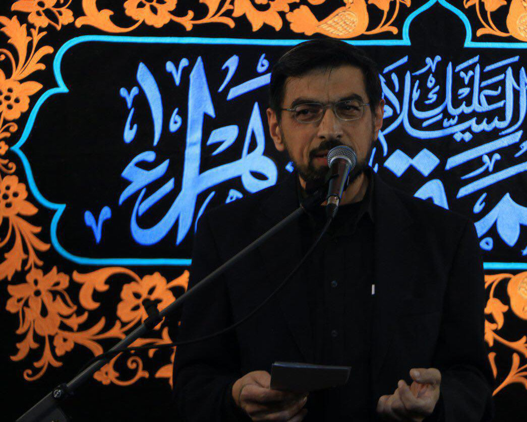 شعرخوانی فرزند حبیب الله چایچیان در مراسم یادبود پدرش