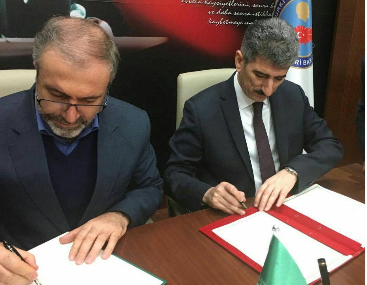 سند توافق و نقشه راه توسعه همکاری بین مقامات وزارت کشور ایران و ترکیه امضا شد