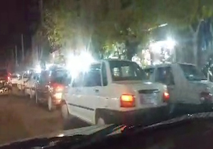 خیابان یا پارکینگ اتومبیل!! + فیلم