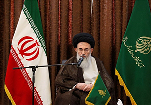 مسئولان نسبت به صحنه‌های مبتذل نمایشگاه گردشگری پارس بی‌تفاوت گذشتند