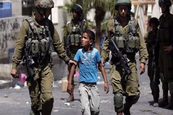 نظامیان صهیونیست کودک ۶ ساله فلسطینی را بازداشت کردند