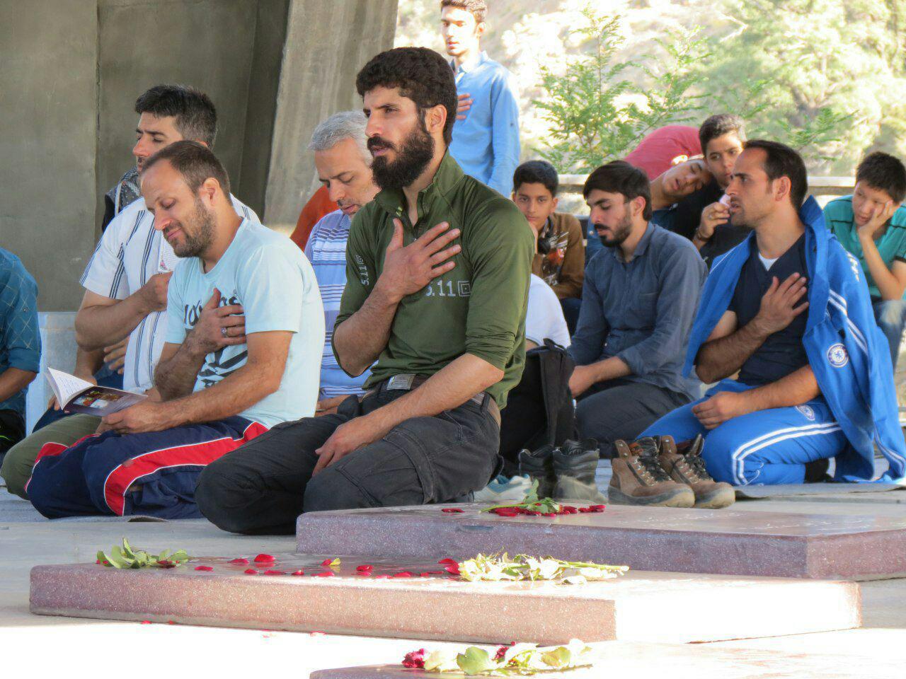 هیئتی در دل کوه + تصاویر