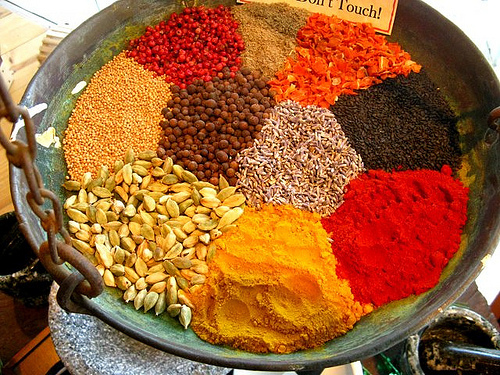 6 چاشنی پرخاصیت که به سلامت شما کمک می کند