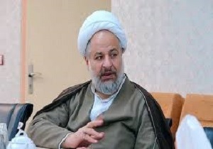 طلاب باید با مطالعه و تحقیق و علم اندوزی، پایه‌های دانش خود را به‌روز کنند