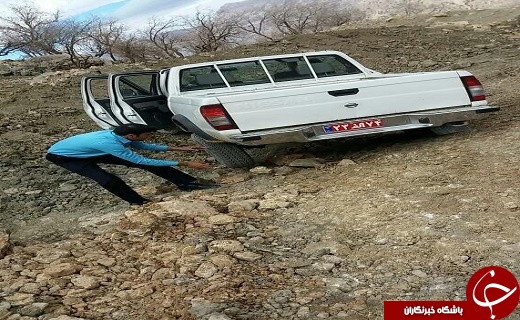 مسدود شدن راه روستایی &laquo;کمفه&raquo; بر اثر بارندگی + تصاویر
