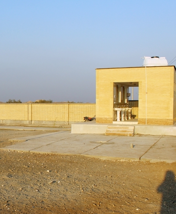 کلنگ ساخت مدرسه سه کلاسه در قلعه گنج
