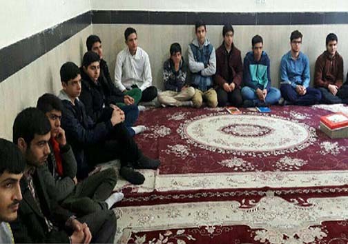 تصاویر بازدید دانش&zwnj;آموزان کوهدشتی از مدارس علمیه