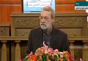 لاریجانی در همایش ملی نقش پژوهش در قانونگذاری: یه آبی هم نمیدن اینجا ملت بخورن + فیلم