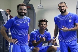 حضور شاگردن شفر در سالن وزنه