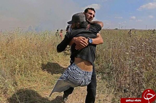 تصاویر دردناکی از صحنههای تظاهرات مرم فلسطینی با حضور شهید ابراهیم ابوثریا تصاویر دردناکی از صحنههای تظاهرات مرم فلسطینی با حضور شهید ابراهیم ابوثریا