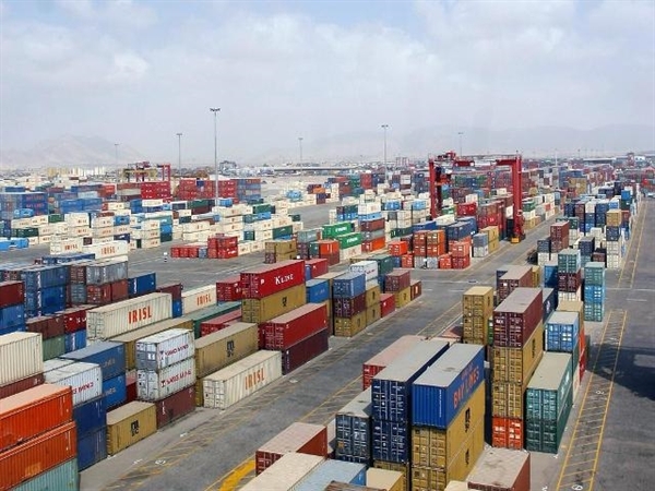 بندر خشک اصفهان، کلافی سردرگم میان دولت و بخش خصوصی