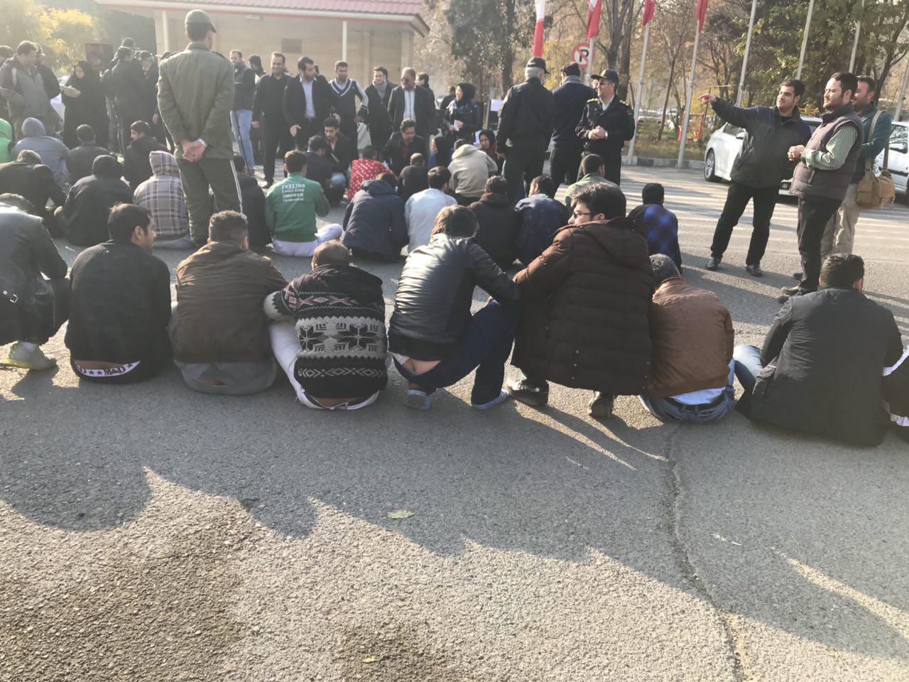 دستگیری 137 سارق طی 24 ساعت گذشته/پلمپ مزون ها و آرایشگاه های غیر مجاز دستگیری 137 سارق طی 24 ساعت گذشته/پلمپ مزون ها و آرایشگاه های غیر مجاز