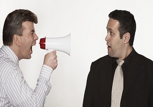 مخالفت پلیس انگلیس با ممنوعیت فحاشی در یکی از شهرهای این کشور!