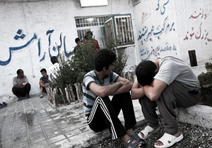 نیروی انتظامی به تنهایی توانایی مبارزه با معضل اعتیاد را ندارد