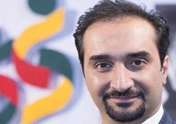 نیما کرمی در کنار مرد مو سپید آلمانی+عکس