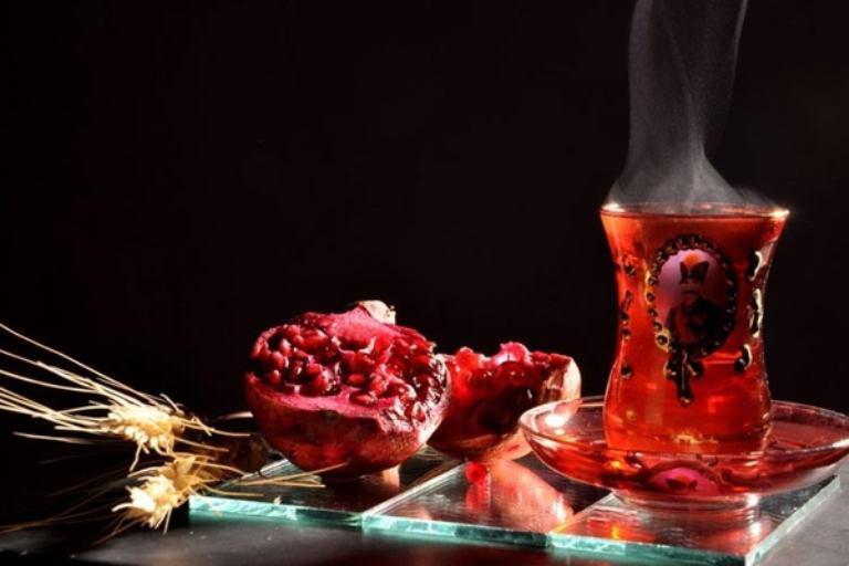 رسمی ماندگارکه دل ها را به هم نزدیک می کند/زیبایی های یلدا در سراسر ایران