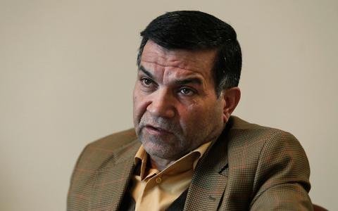 انتقادها از روحانی به معنای عبور از او نیست/رئیس جمهور با اهتمام بیشتری وعده&zwnj;هایش را اجرا کند