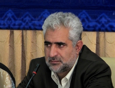 جمع&zwnj;آوری و ساماندهی سد معبر و کارگران فصلی در نهاوند