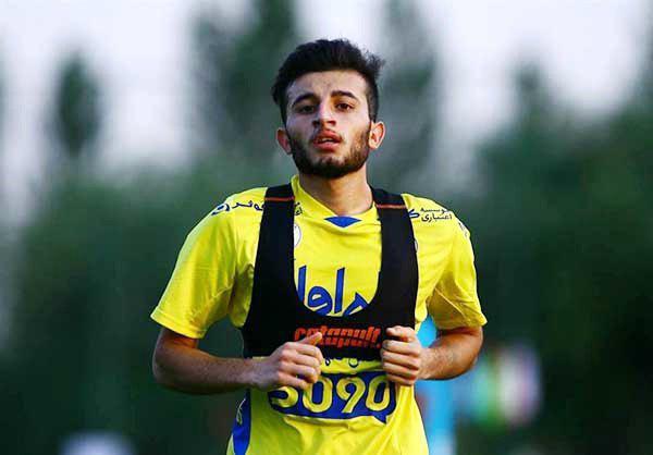 قرارداد هافبک سابق استقلال با نفت تهران فسخ شد