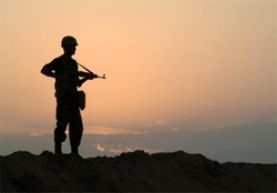 زندگی سخت متاهلان با حقوق سربازی/ سربازان خبر خوشی در راه است!