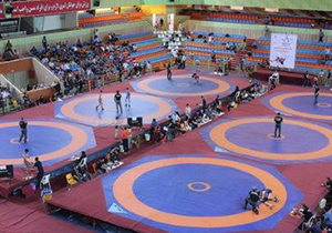اصفهان قهرمان در رقابت های کشتی آزاد بزرگسالان کشور
