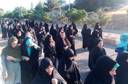 همایش پیاده&zwnj;روی خانوادگی در عسلویه برگزار شد