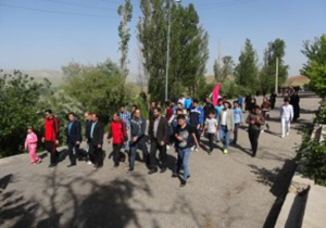 همایش پیاده روی خانوادگی در شاهین دژ
