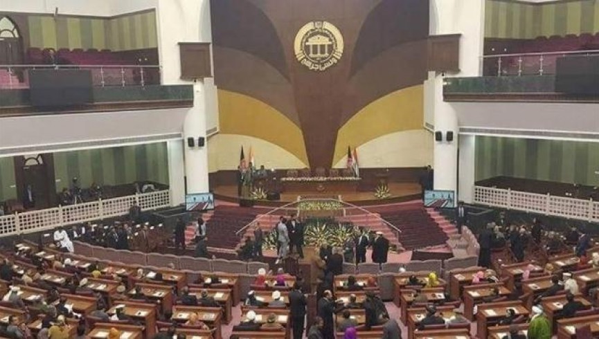 نمایندگان مجلس: دولت دلایل برکناری &laquo;عطا محمد نور&raquo; را تشریح کند