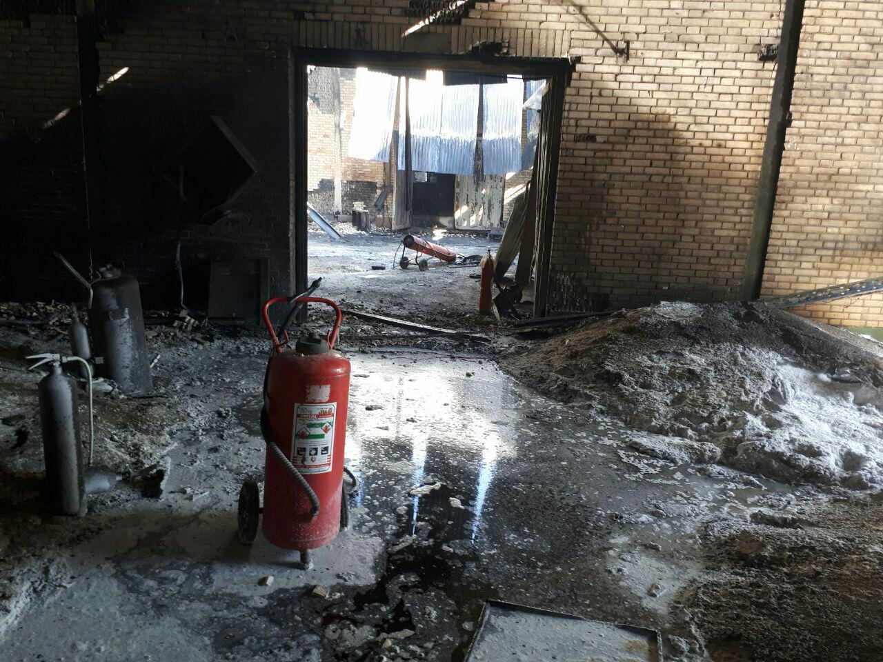 آتش بجان کارخانه پلاستیک سیرجان افتاد