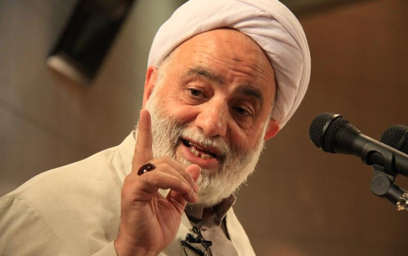 «وقف» نباید مالی باشد/ باید افراد خَیر را به سوی وقف جذب کنیم