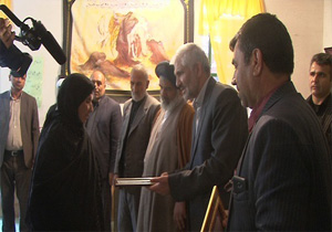 تجلیل از خانواده دانش آموز اهداکننده عضو