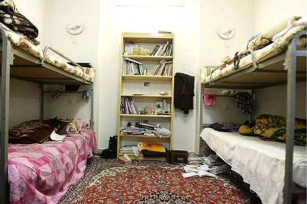 کم کاری دانشگاه آزاد در نگهداری سراهای دانشجویی