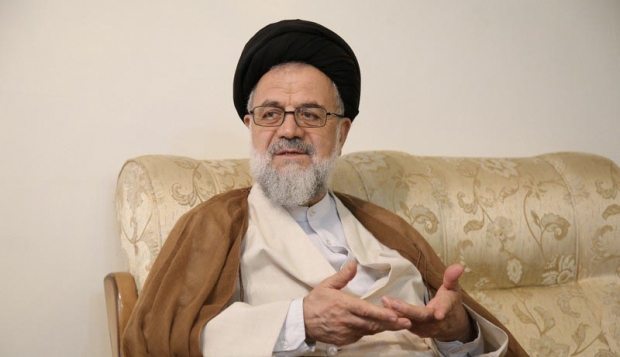 باید در برابر فحاشی عربستان صبر کرد تا از این عصبانیت بمیرد