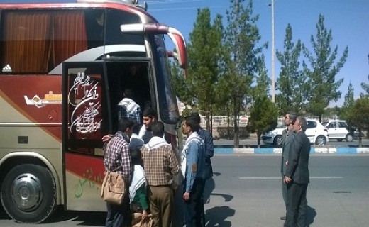 تردد در جاده شاهرود - گرگان فقط با زنجیر چرخ / اعزام بیش از 2 هزار دانش آموز سمنانی به اردوی راهیان نور