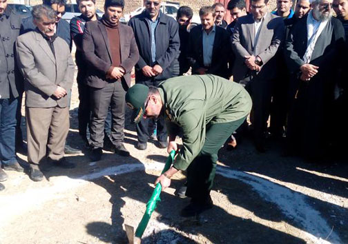 آیین کلنگ زنی مجتمع فرهنگی مذهبی در الیگودرز برگزار شد