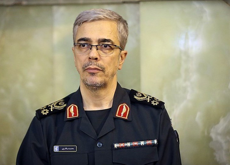 سرلشکر باقری برای بازدید از مناطق زلزله&zwnj;زده وارد کرمانشاه شد