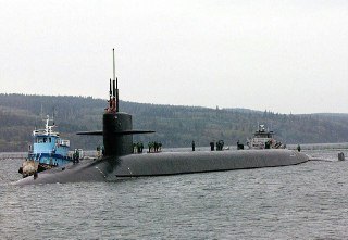 1-قدرتمندترین زیردریایی اتمی روسیه در آستانه پیوستن به نیروی دریایی این کشور+ تصاویر2-قوی&zwnj;ترین اسلحه مخفی روسیه، قهرمان اعماق دریا&zwnj;ها می&zwnj;شود+ تصاویر3- تصاویری زیبا از قدرتمند ترین زیر دریایی اتمی جهان3-قدرتمندترین زیردریایی هسته&zwnj;ای جهان درآستانه ورود به آب&zwnj;های اقیانوسی+ تصاویر
