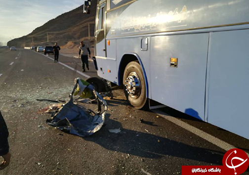 برخورد اتوبوس و پژو ۴۰۵ حادثه ساز شد