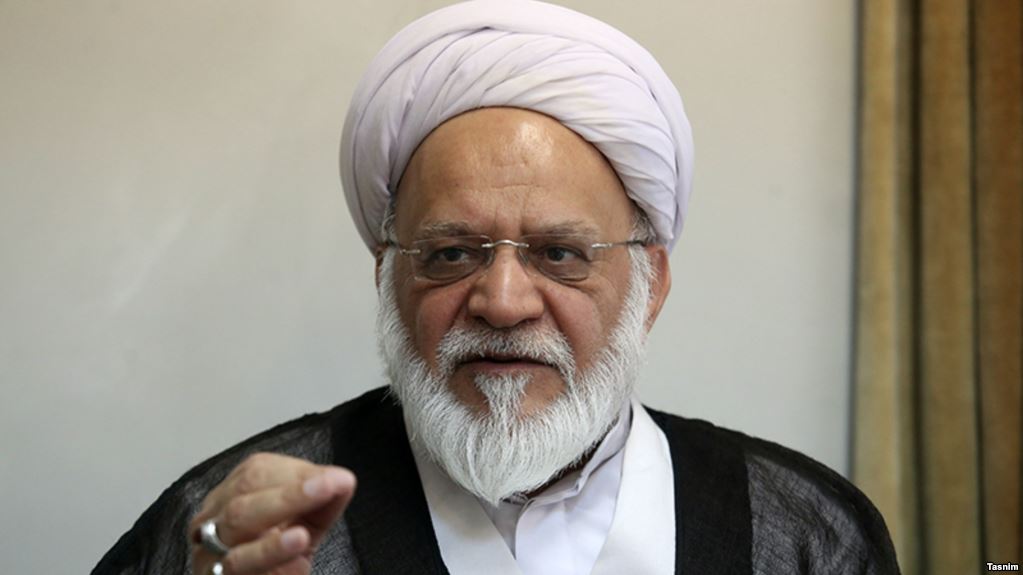 دریافت سکه از سوی احمدی&zwnj;نژاد را تکذیب می&zwnj;کنم
