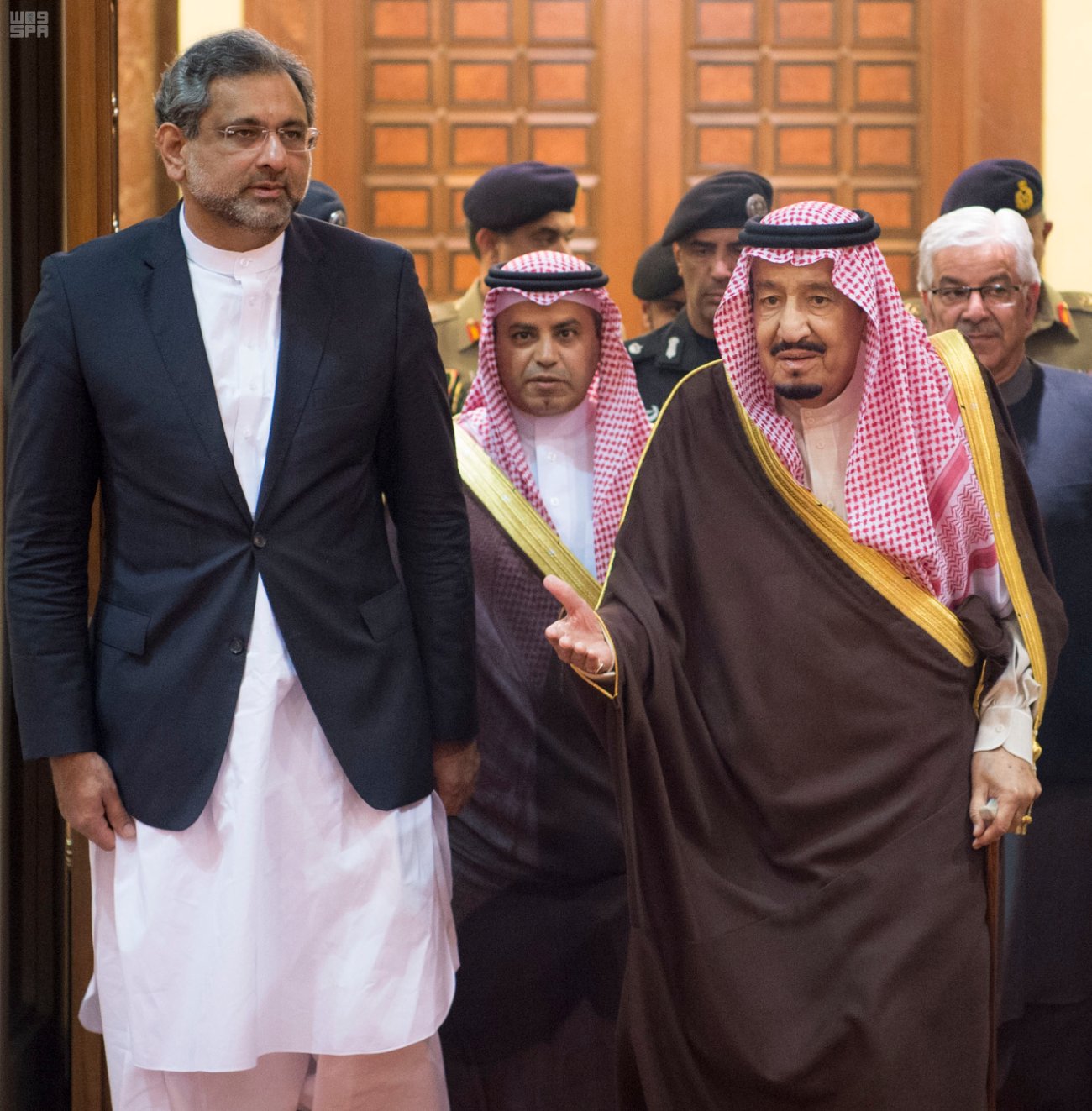 دیدار نخست&zwnj;وزیر پاکستان با ملک سلمان در ریاض+ تصاویر